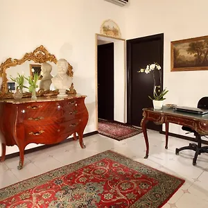 2* Konukevi Roma Central Guest House
